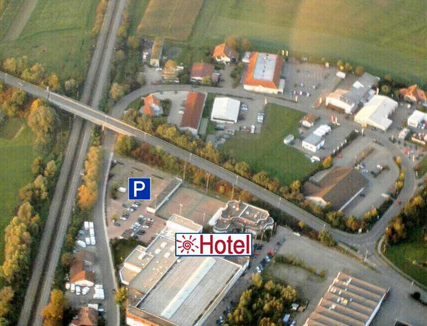Sport- Und Tagungshotel Kenzingen Exterior foto